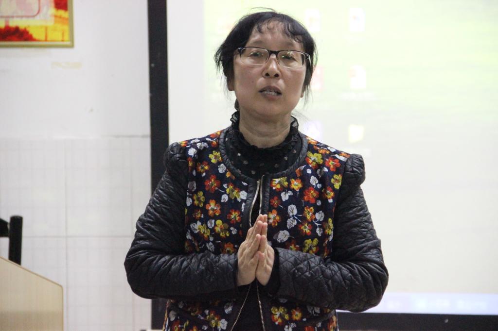 图为徐晓慧老师点评(于敏摄)