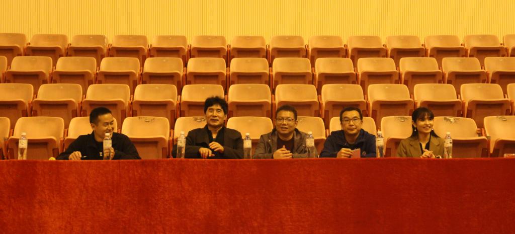 图一 闭幕式现场