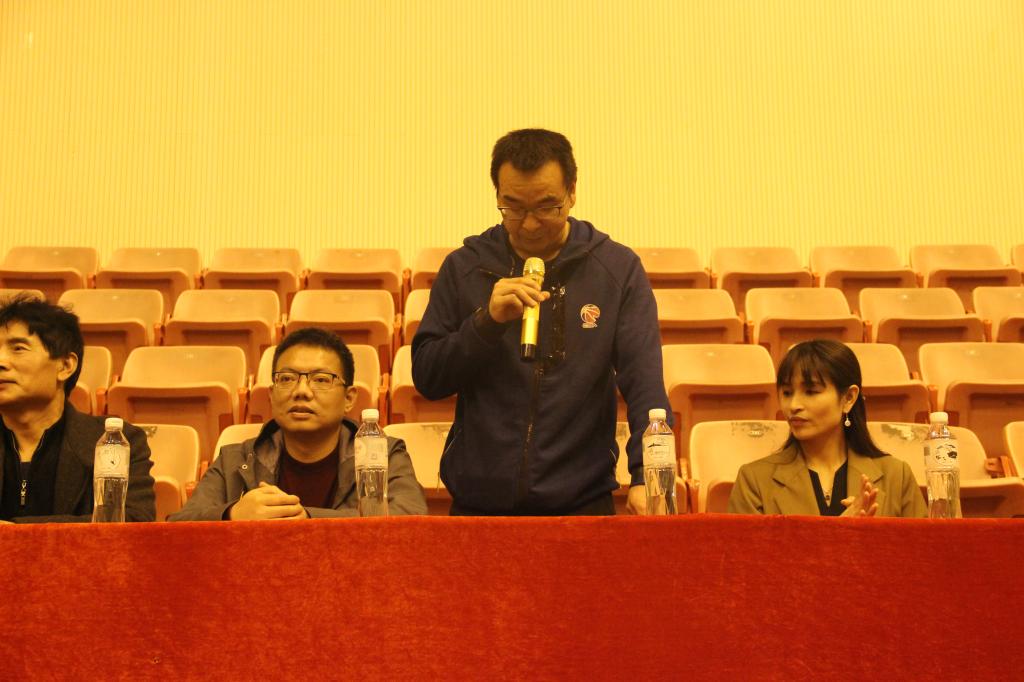 图一 马志军老师宣布获奖名单